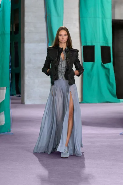 Look 14